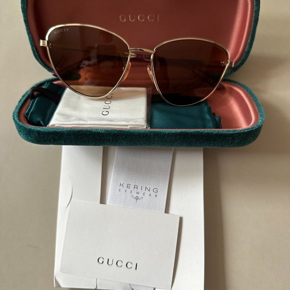 Gucci Oversized Cat Eye Sunglasses with Gold Frame - Picture 1 of 4